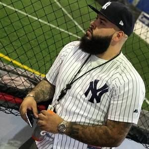 Meet your Posher, Edgardo